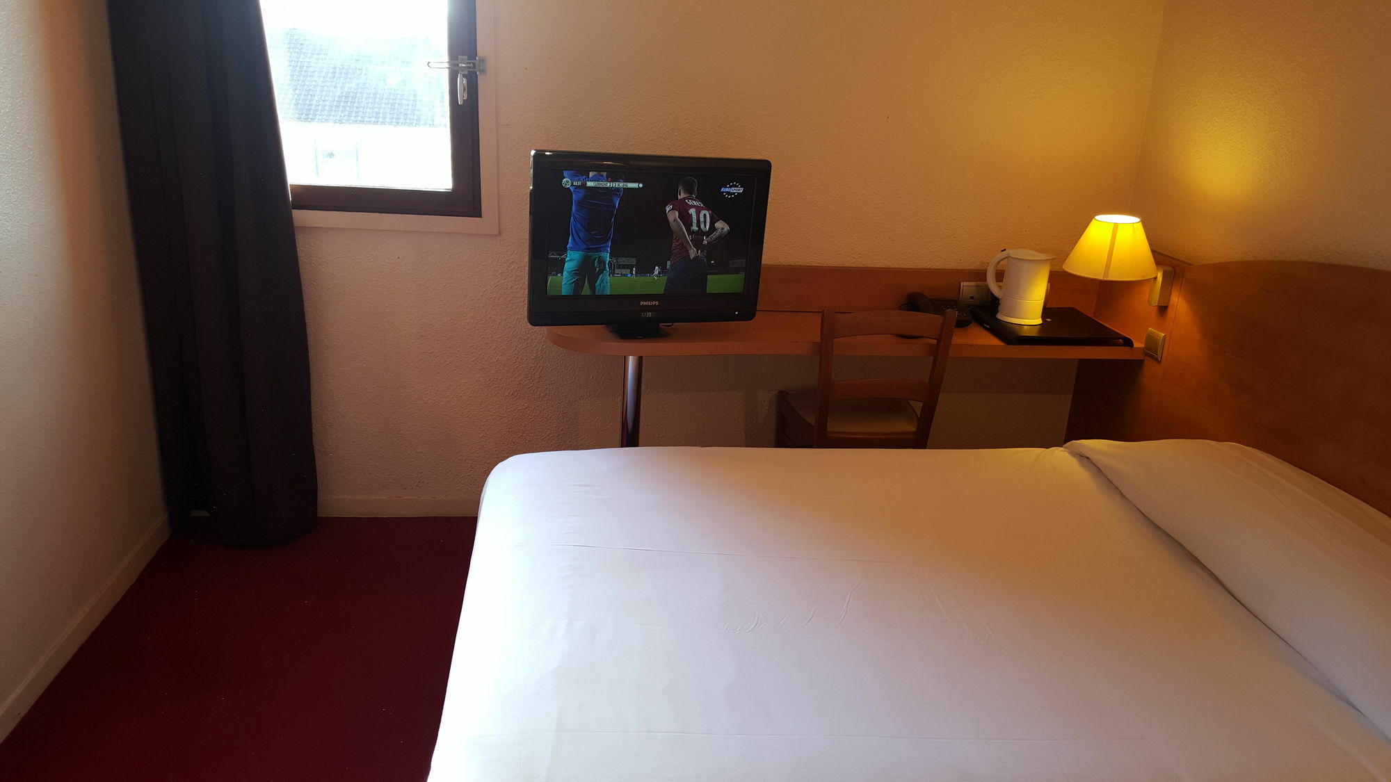 Mondhotel Chelles Kültér fotó
